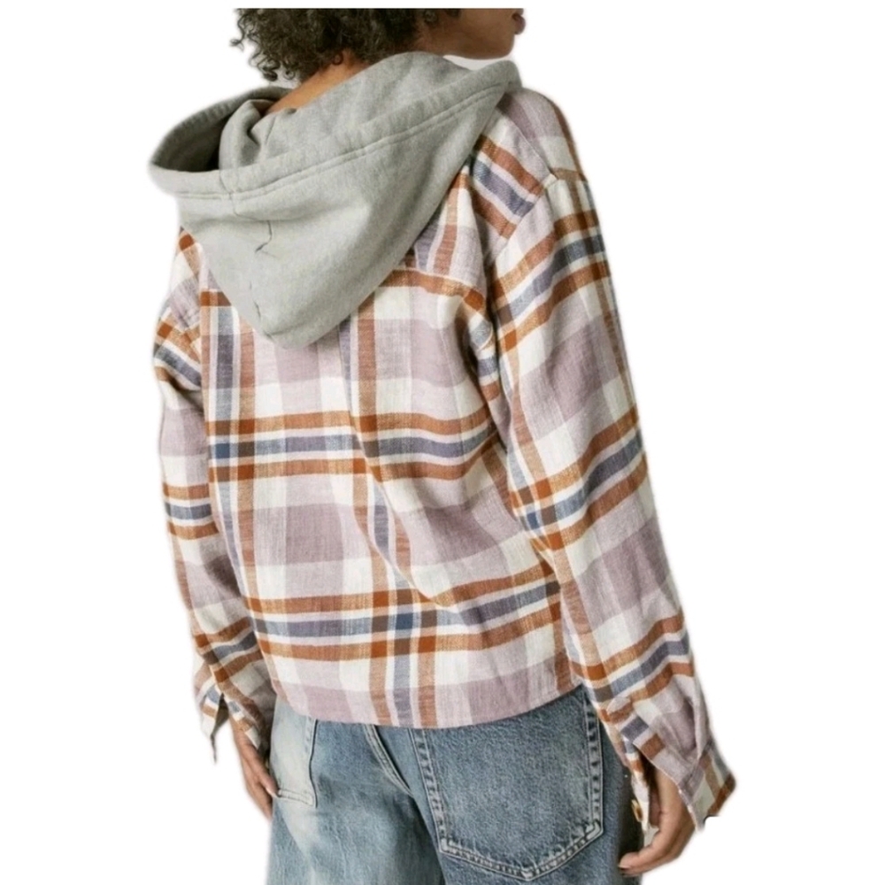 Lucky Brand Hooded Flannel Shacket Woman Sz XL Purple Plaid Cropped Shirt Jacket - Picture 3 of 12